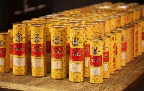 东城区回收虎骨酒《李时珍虎骨酒回收》价格多少钱一瓶